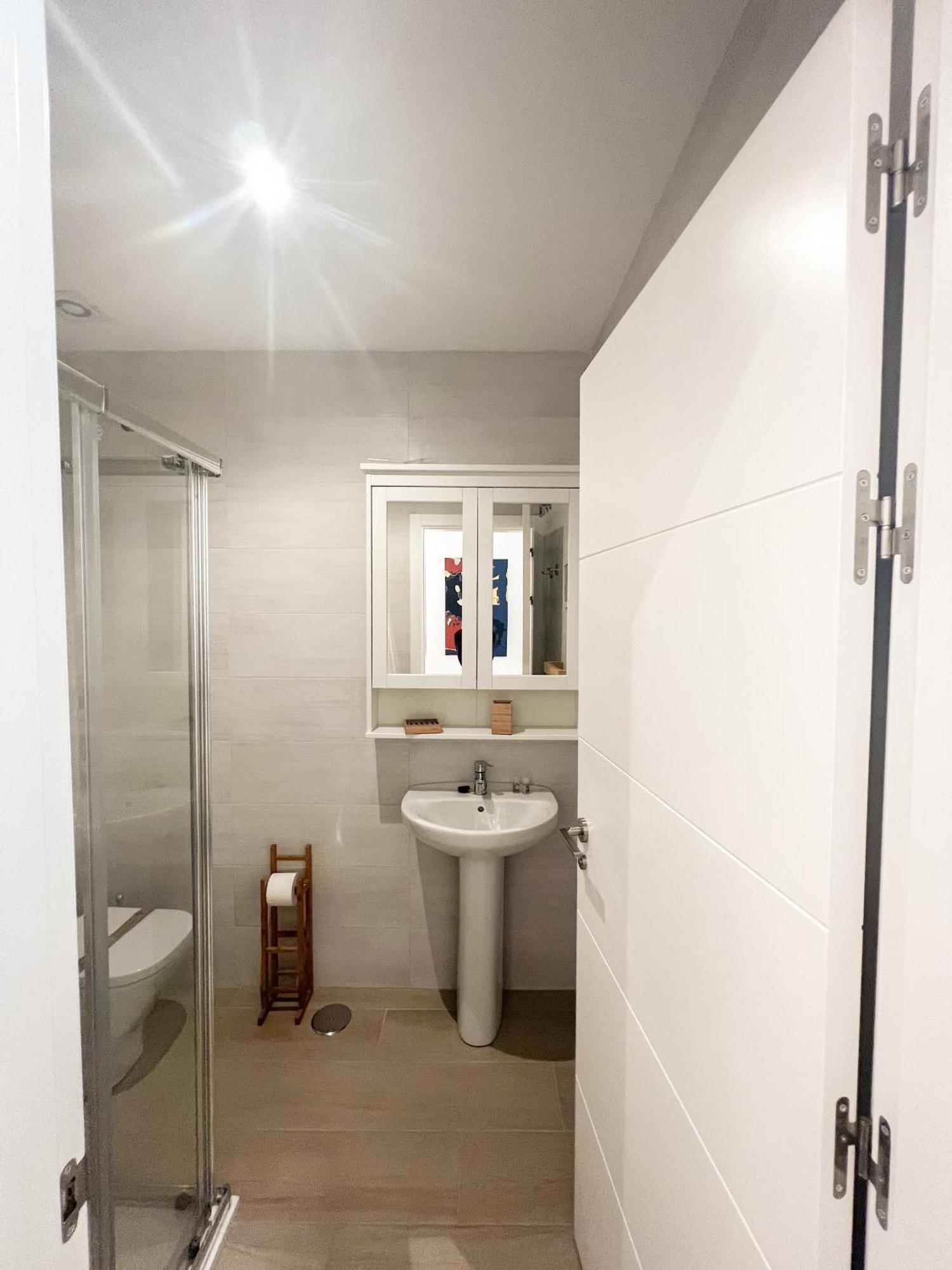 Cozy And Modern Family Flat Carihuela Apartamento Torremolinos Exterior foto