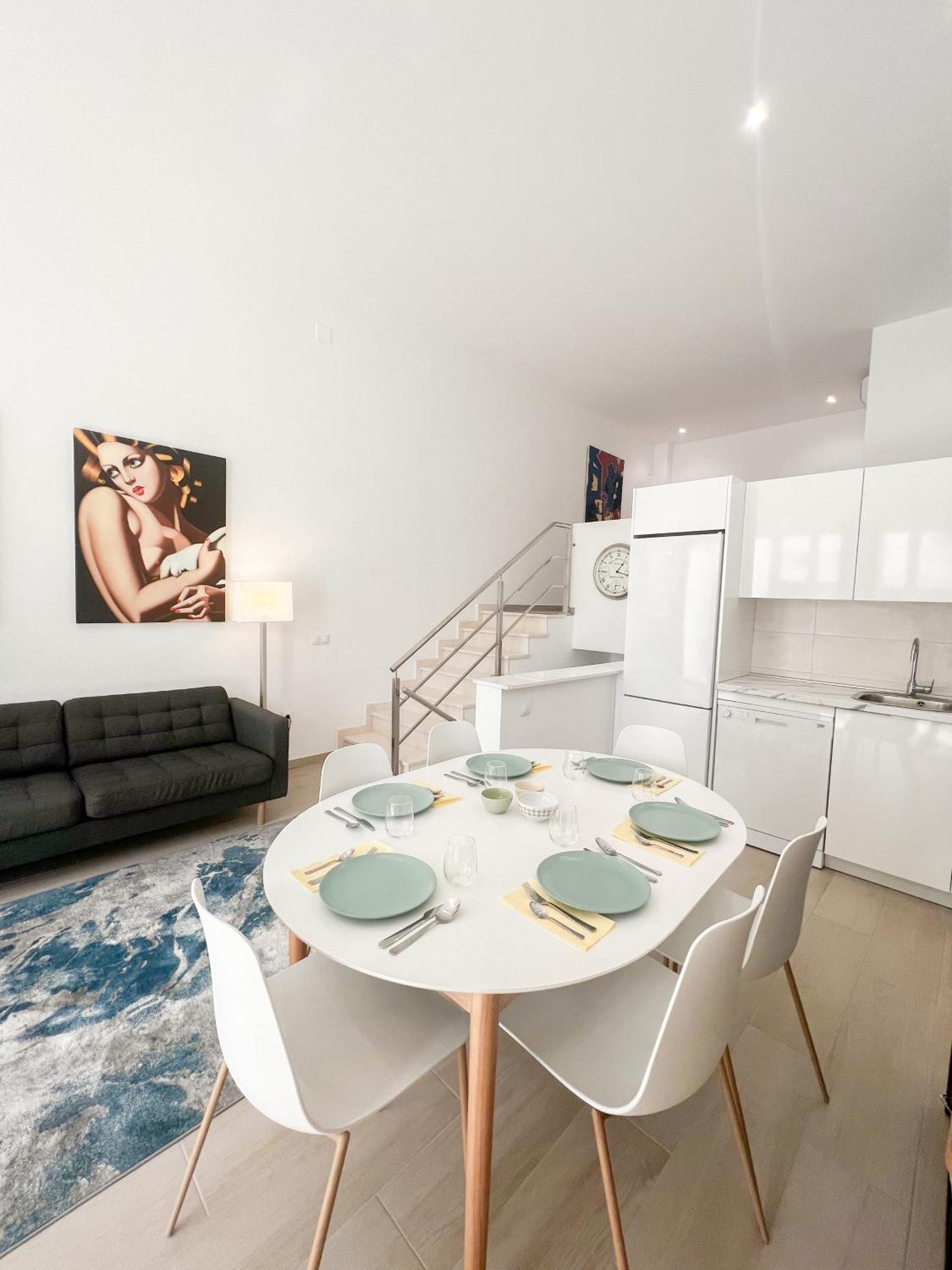 Cozy And Modern Family Flat Carihuela Apartamento Torremolinos Exterior foto