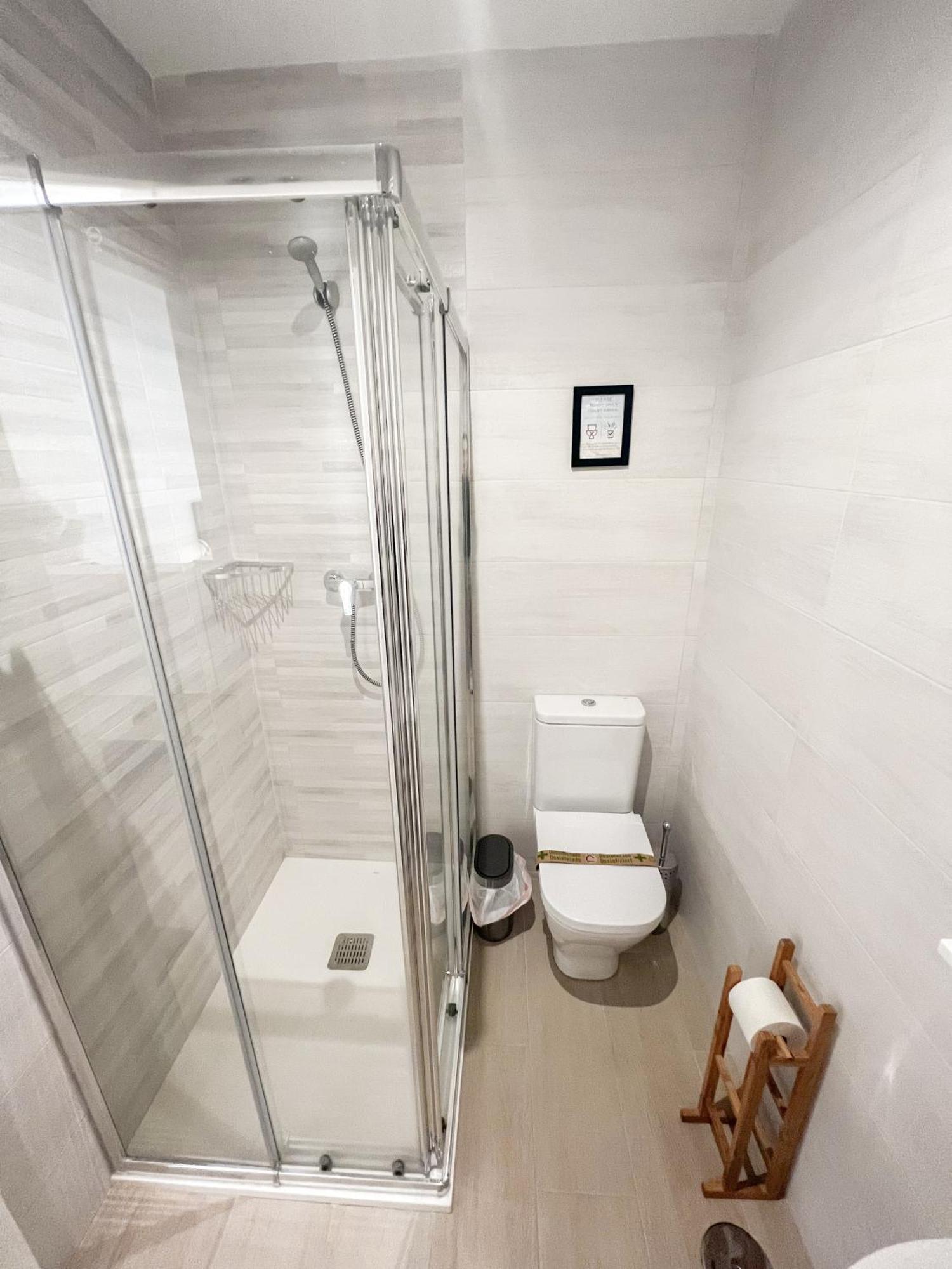 Cozy And Modern Family Flat Carihuela Apartamento Torremolinos Exterior foto