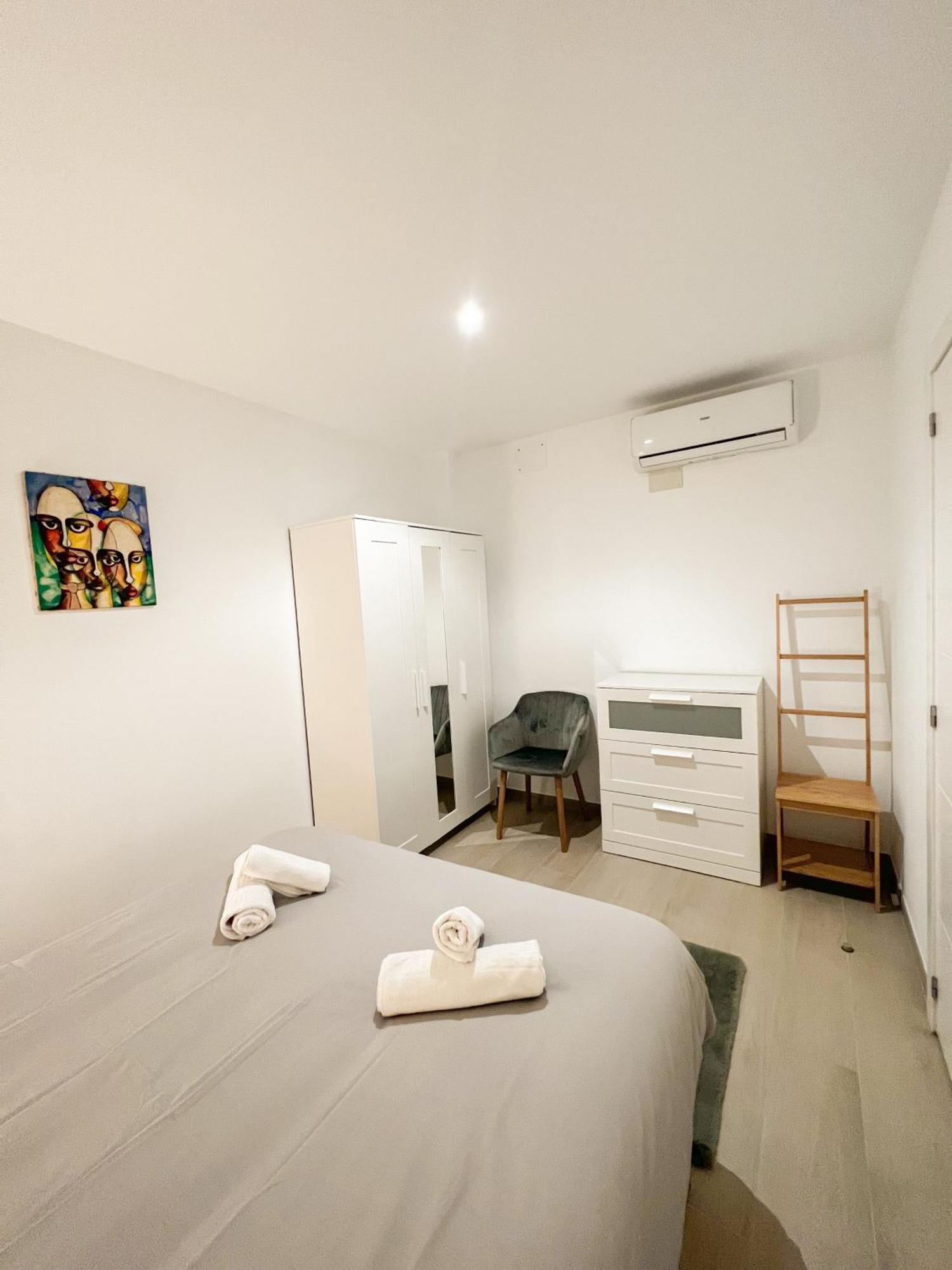 Cozy And Modern Family Flat Carihuela Apartamento Torremolinos Exterior foto
